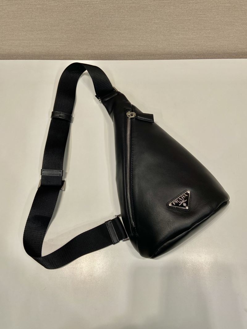 Pra*a triangle pouch